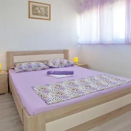 アパート Karla スプリト